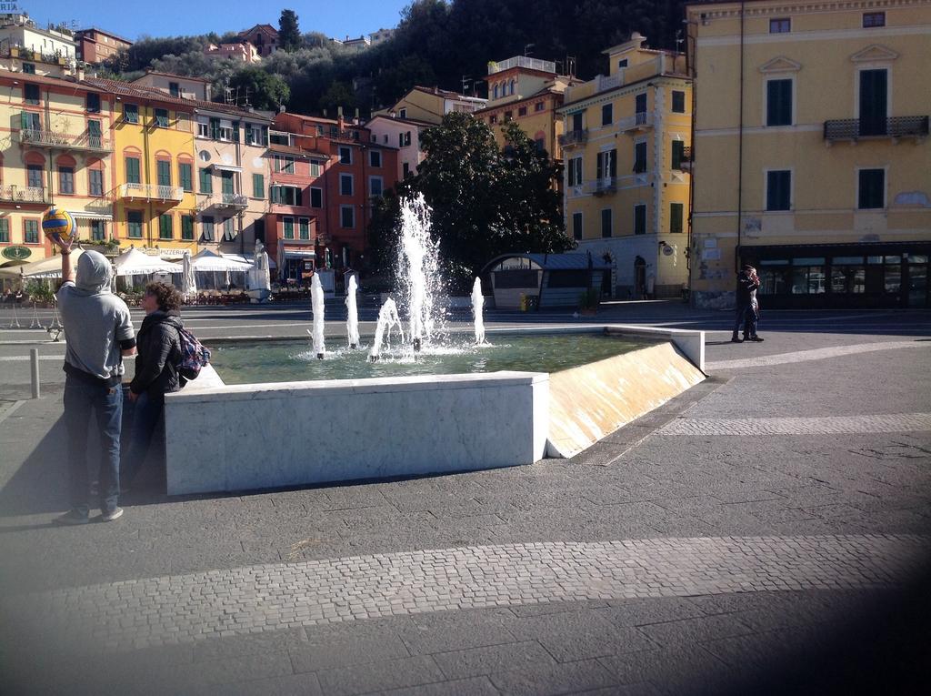 Affittacamere La Baia Di Lerici Luaran gambar
