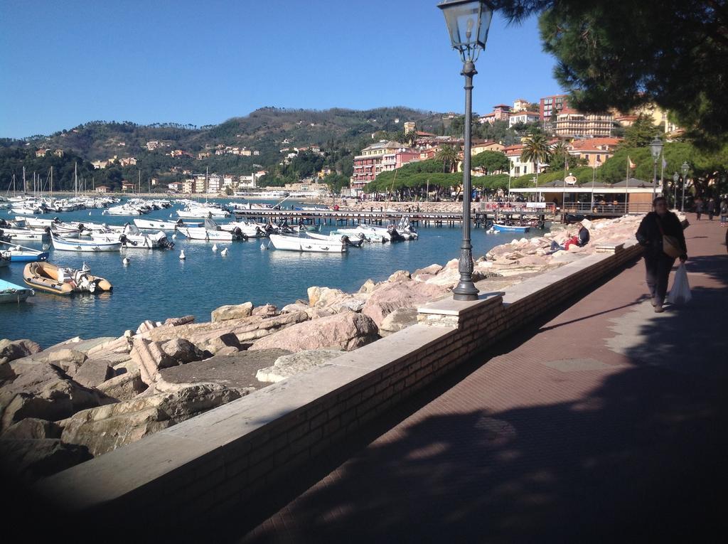 Affittacamere La Baia Di Lerici Luaran gambar