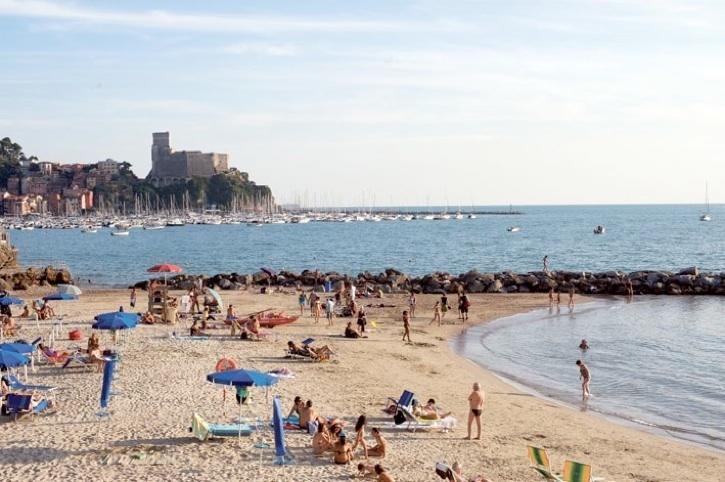 Affittacamere La Baia Di Lerici Luaran gambar