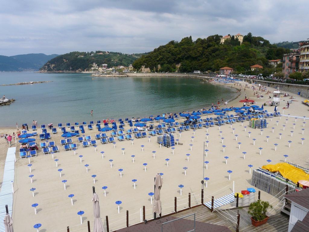 Affittacamere La Baia Di Lerici Luaran gambar