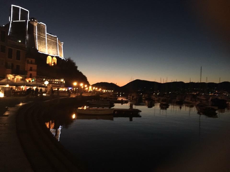 Affittacamere La Baia Di Lerici Luaran gambar