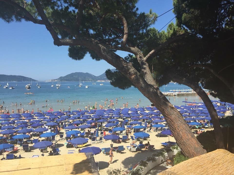 Affittacamere La Baia Di Lerici Luaran gambar